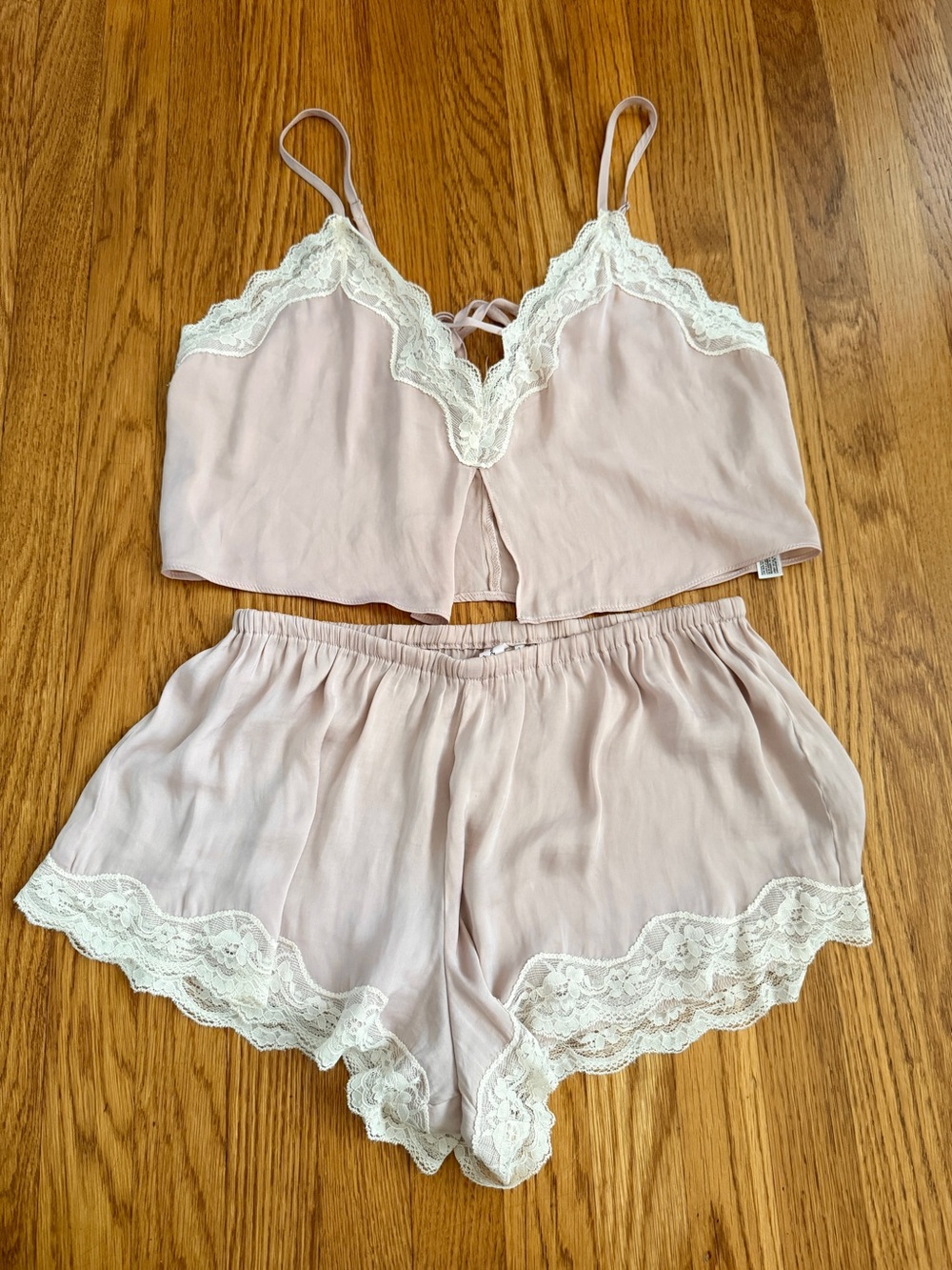 Out From Under Urban Outfitters pink cami coquette nightie set Small